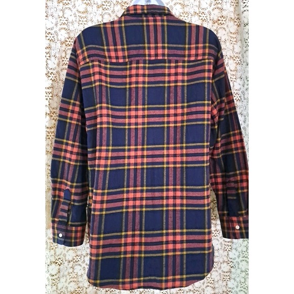 Old Navy The Boyfriend Shirt M Dark Pink Blue Plaid Pocket Long Sleeve Button Up - Picture 9 of 9